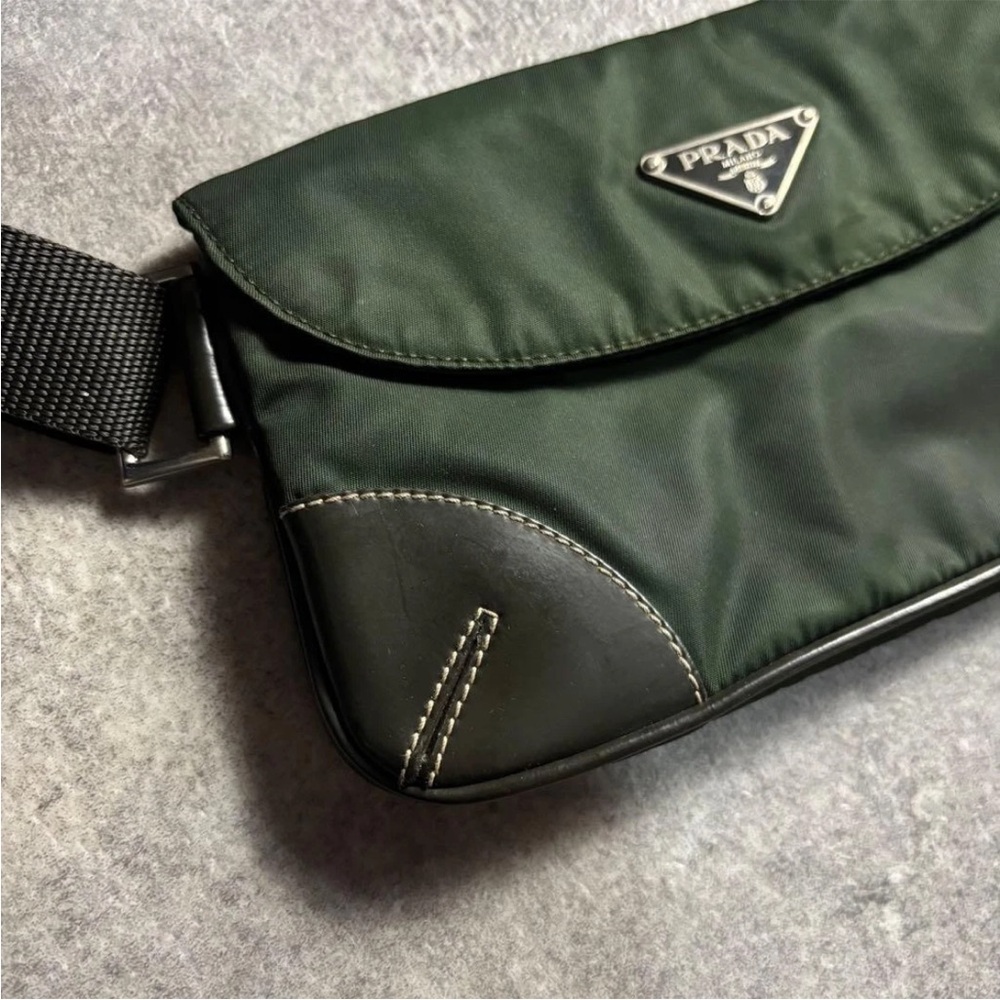 Prada Men's Green Belt Bag - Picture 3 of 11